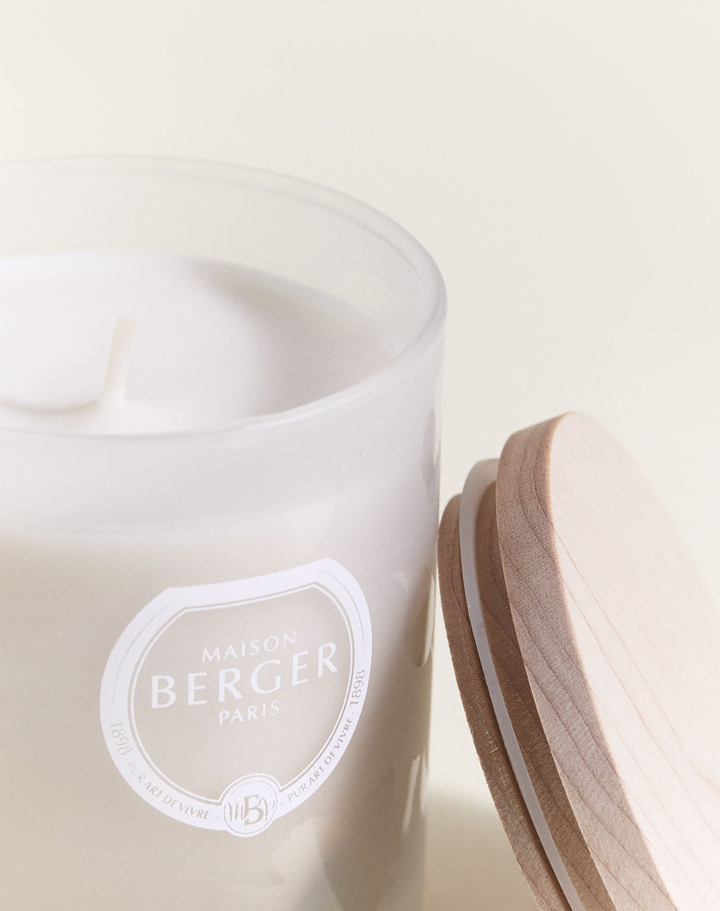 Aroma Respire Scented Candle