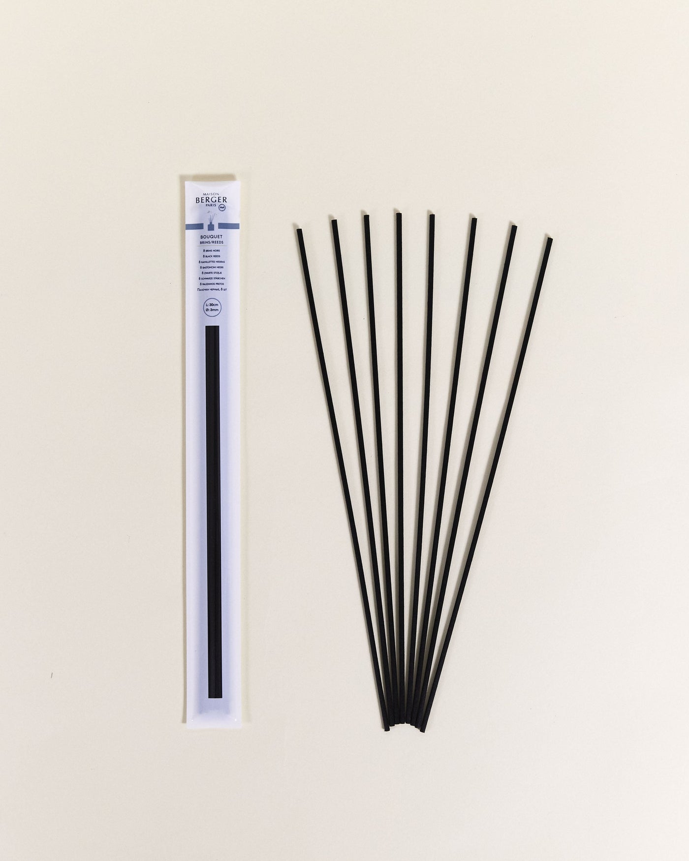 Pack of 8 synthetic black sticks 30cm