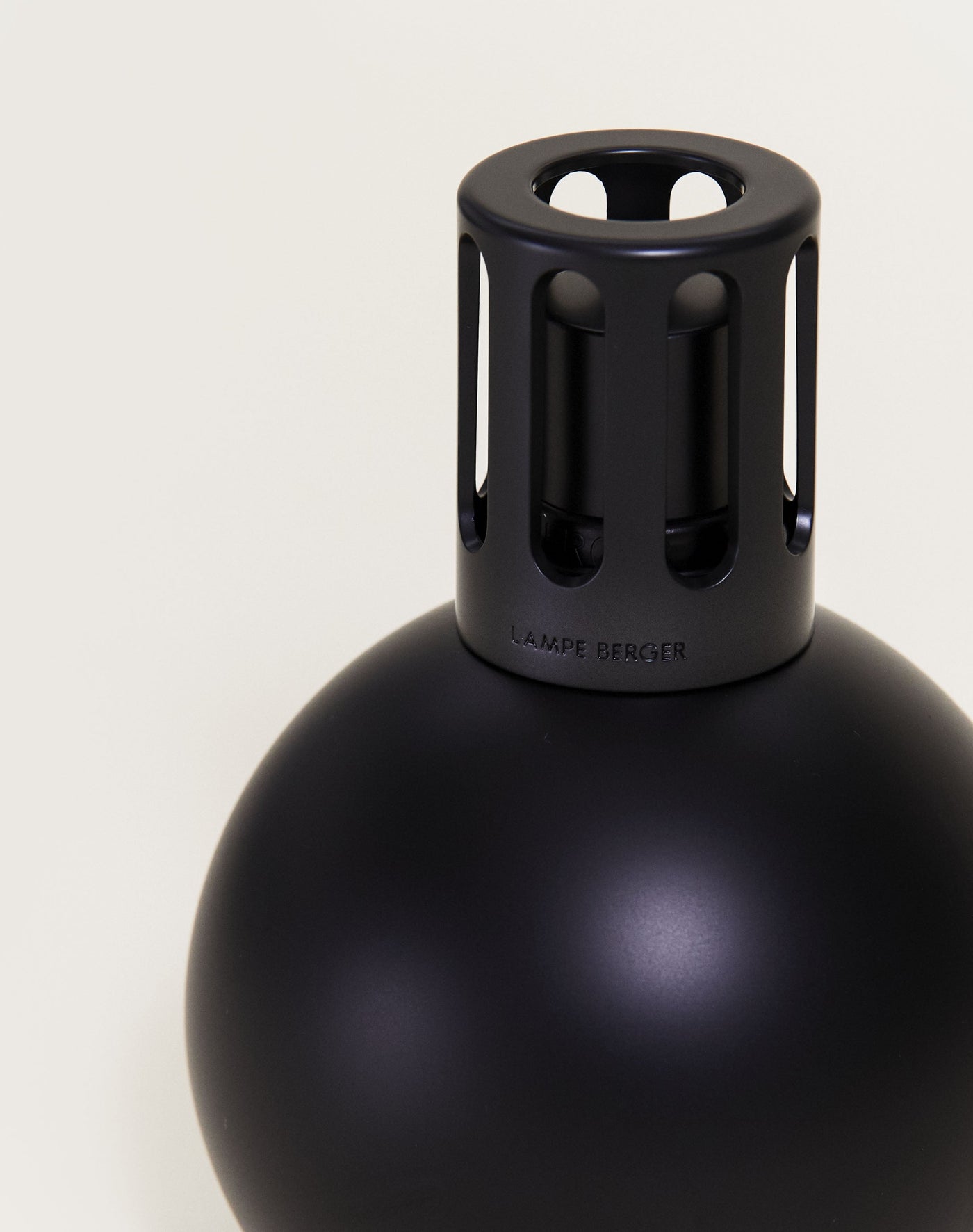 Black Boule Lamp Berger