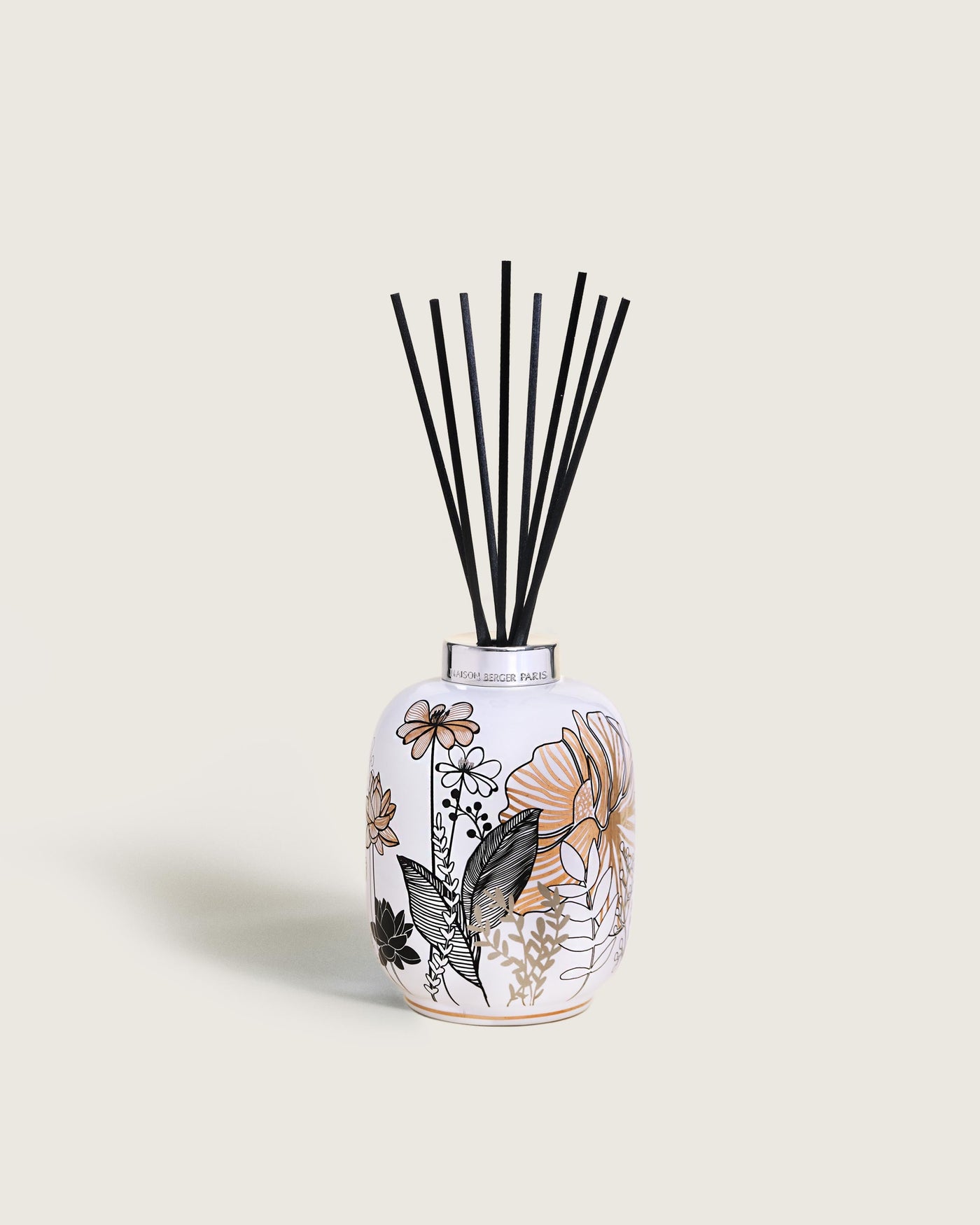 White Vegetal Porcelain Scented Bouquet