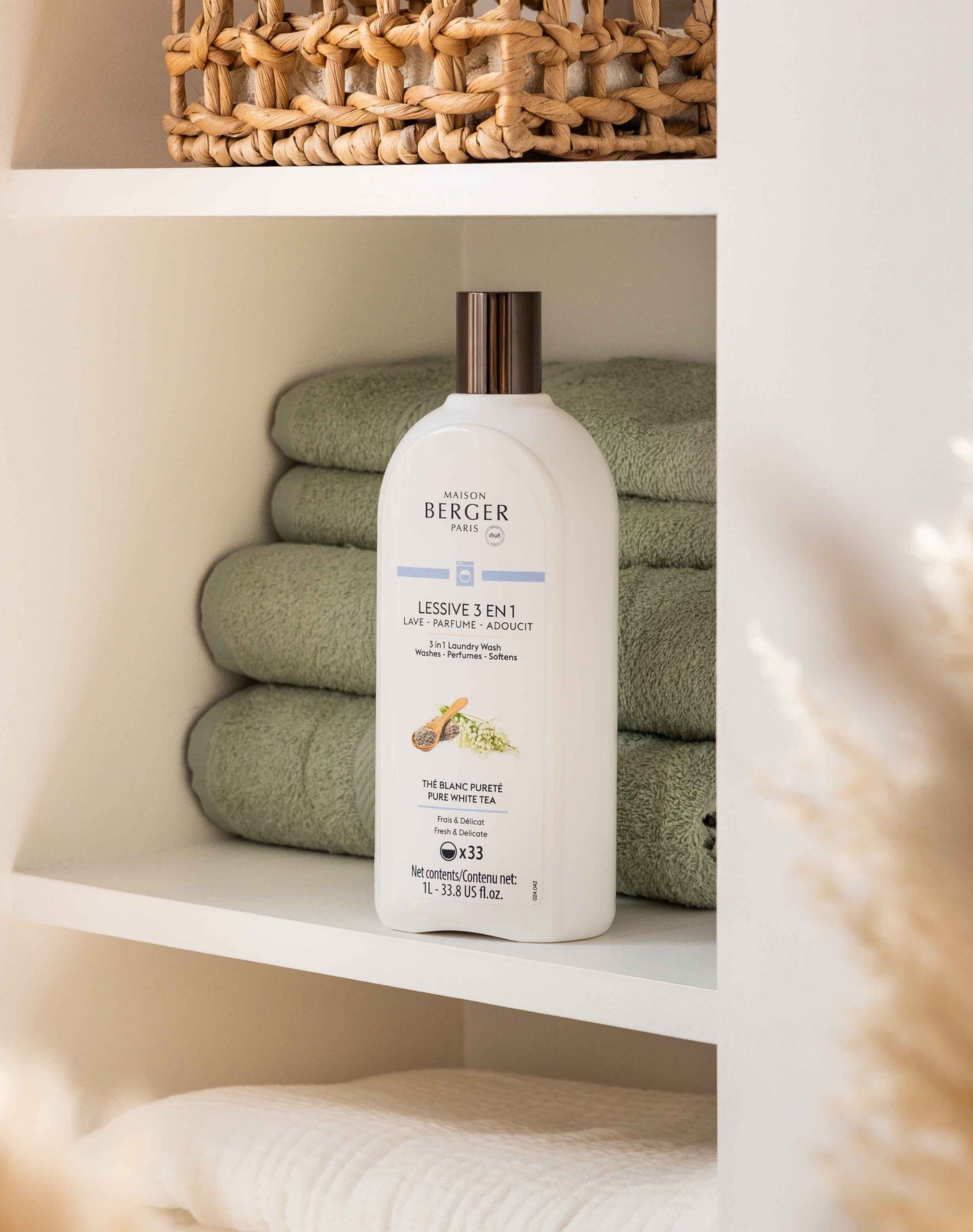 Pure White Tea 3 in 1 Laundry Wash 1 litre