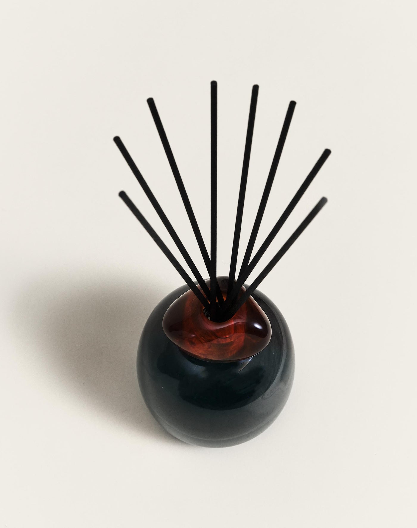 Black Mineral Scented Bouquet