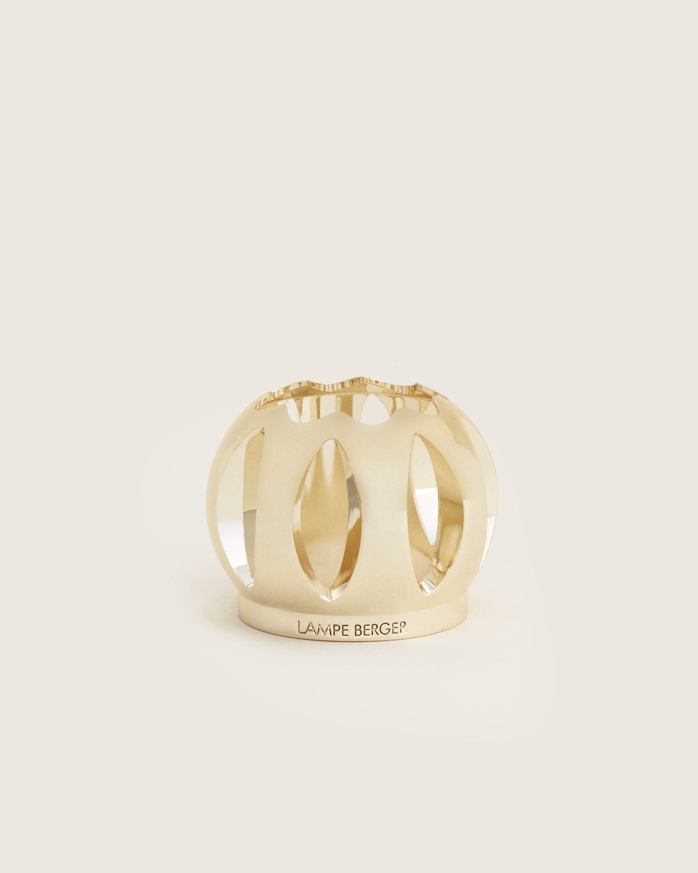 Gold ball-shaped mounting