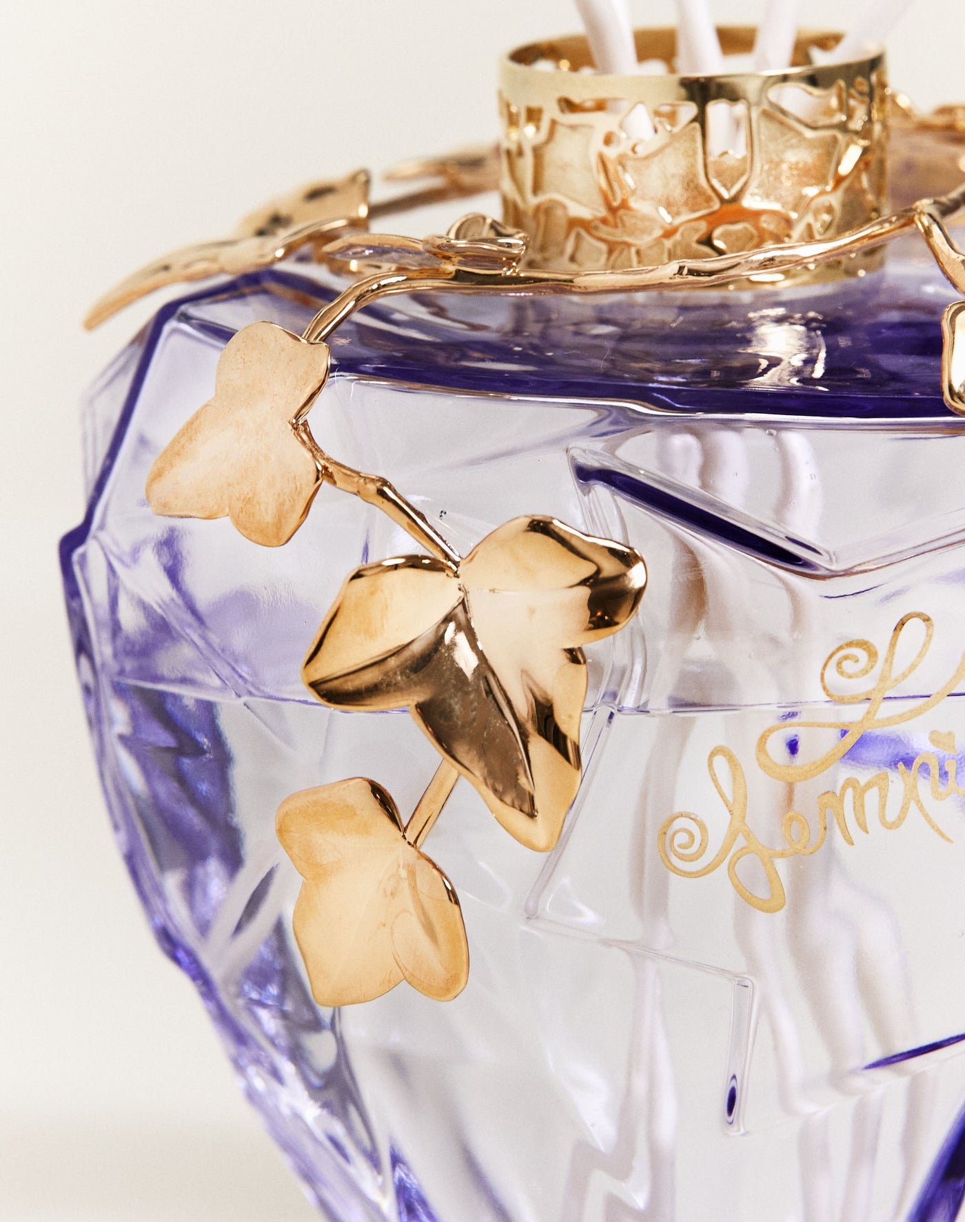 Lolita Lempicka Violet Bouquet Art Edition